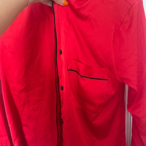 Red satin pajama top - Picture 4 of 6